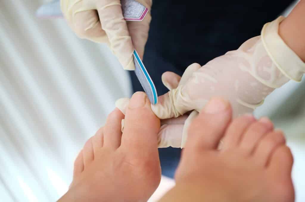 Woman feet during filing